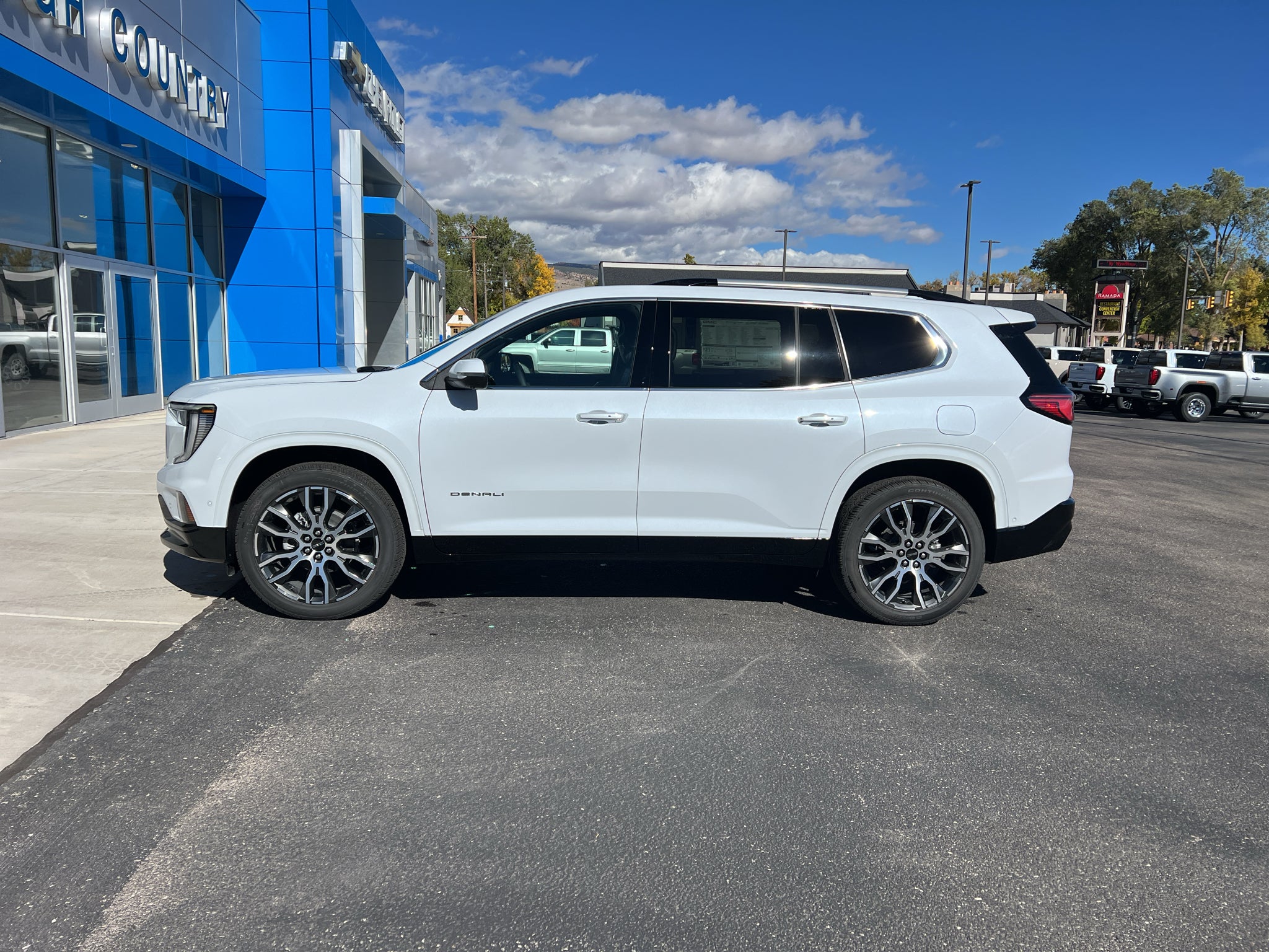 2027 GMC Acadia Denali Ultimate