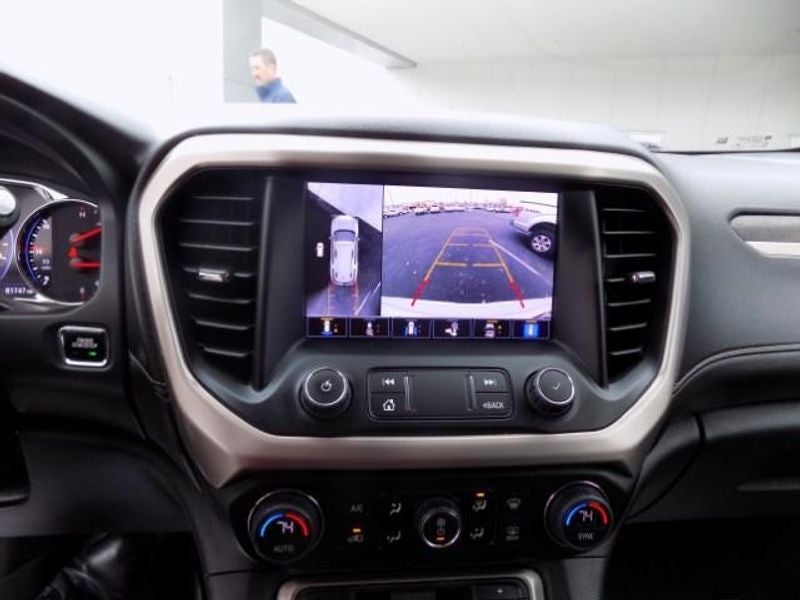 2022 GMC Acadia Denali