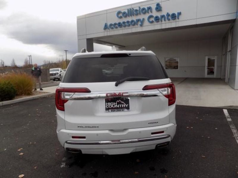 2022 GMC Acadia Denali