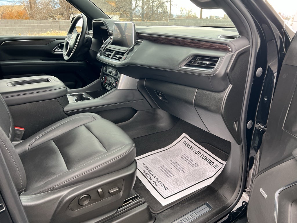 2023 Chevrolet Suburban LT