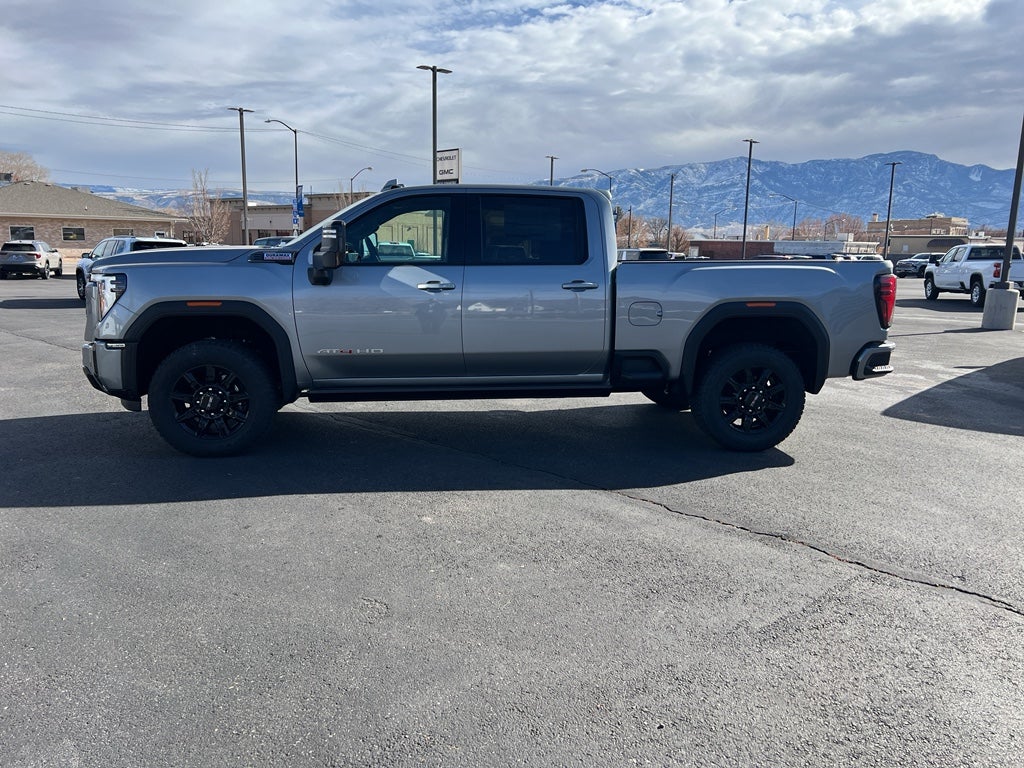 2025 GMC Sierra 2500 HD AT4
