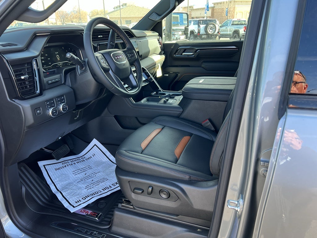 2025 GMC Sierra 2500 HD AT4