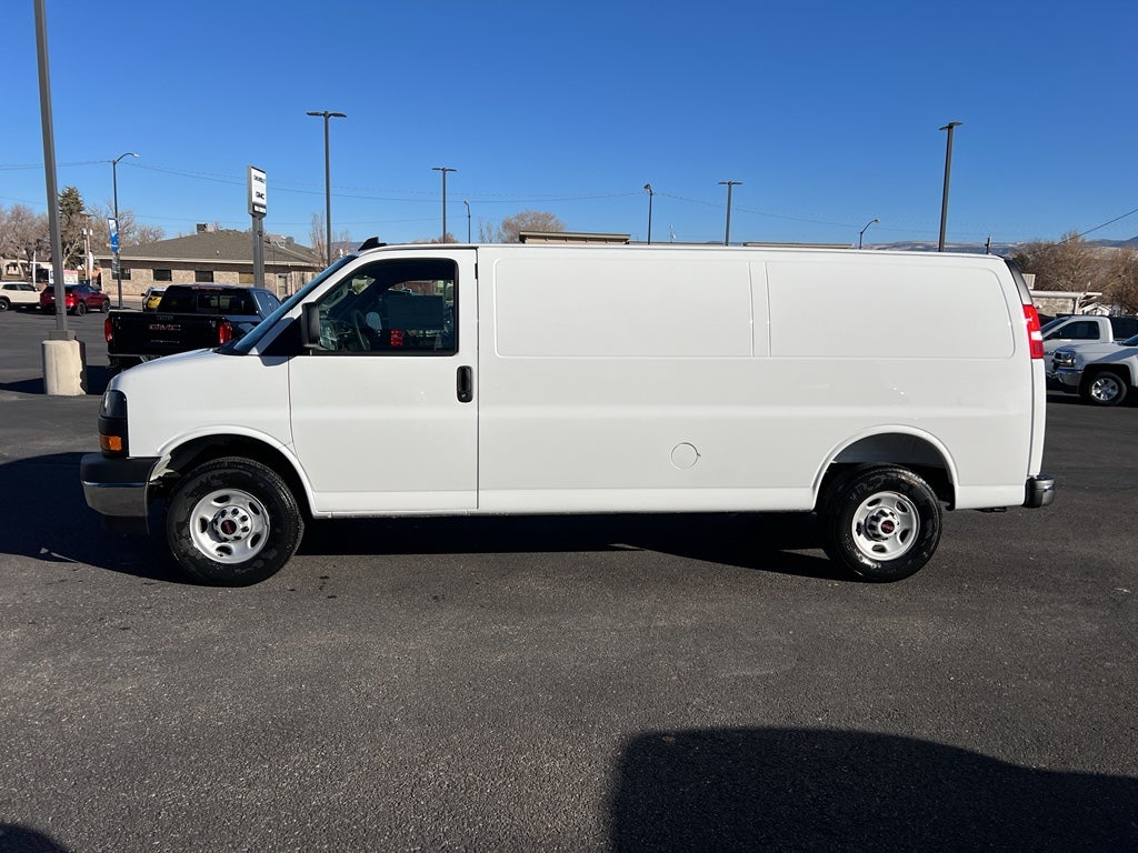 2025 GMC Savana Cargo 2500 Work Van