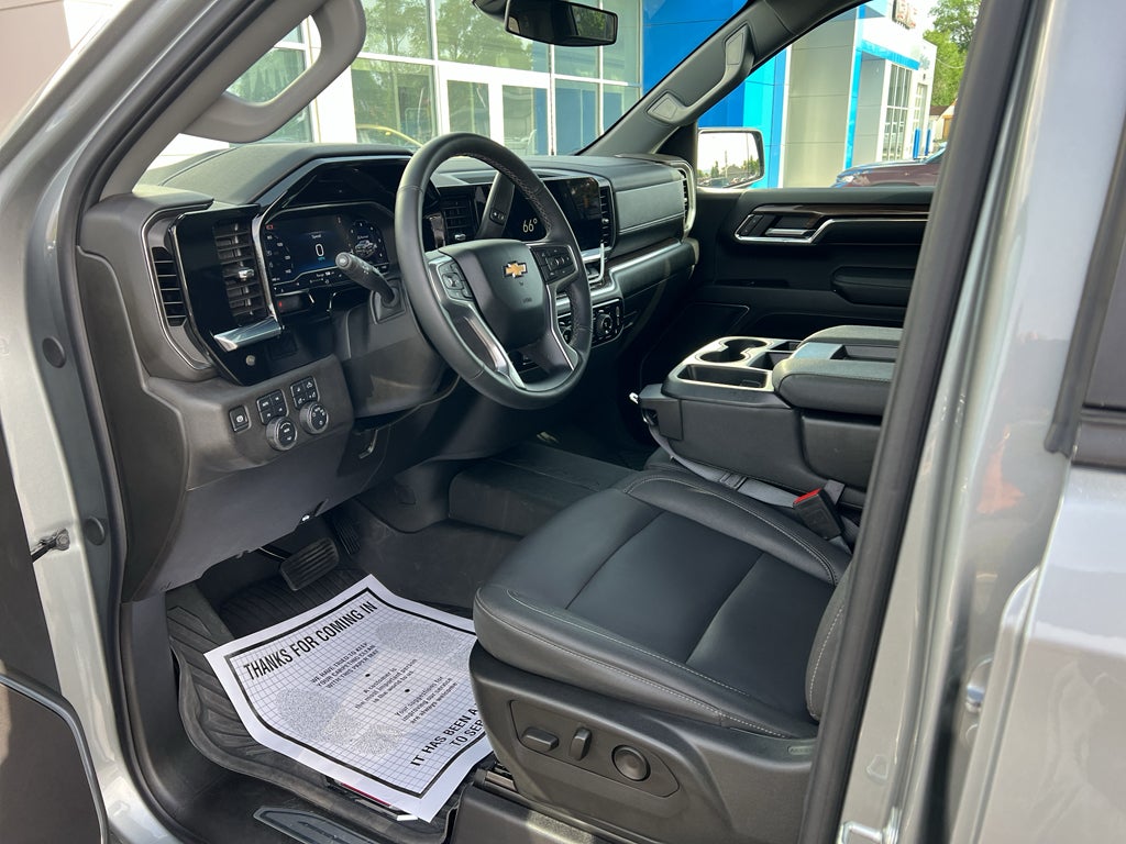 2024 Chevrolet Silverado 1500 LT