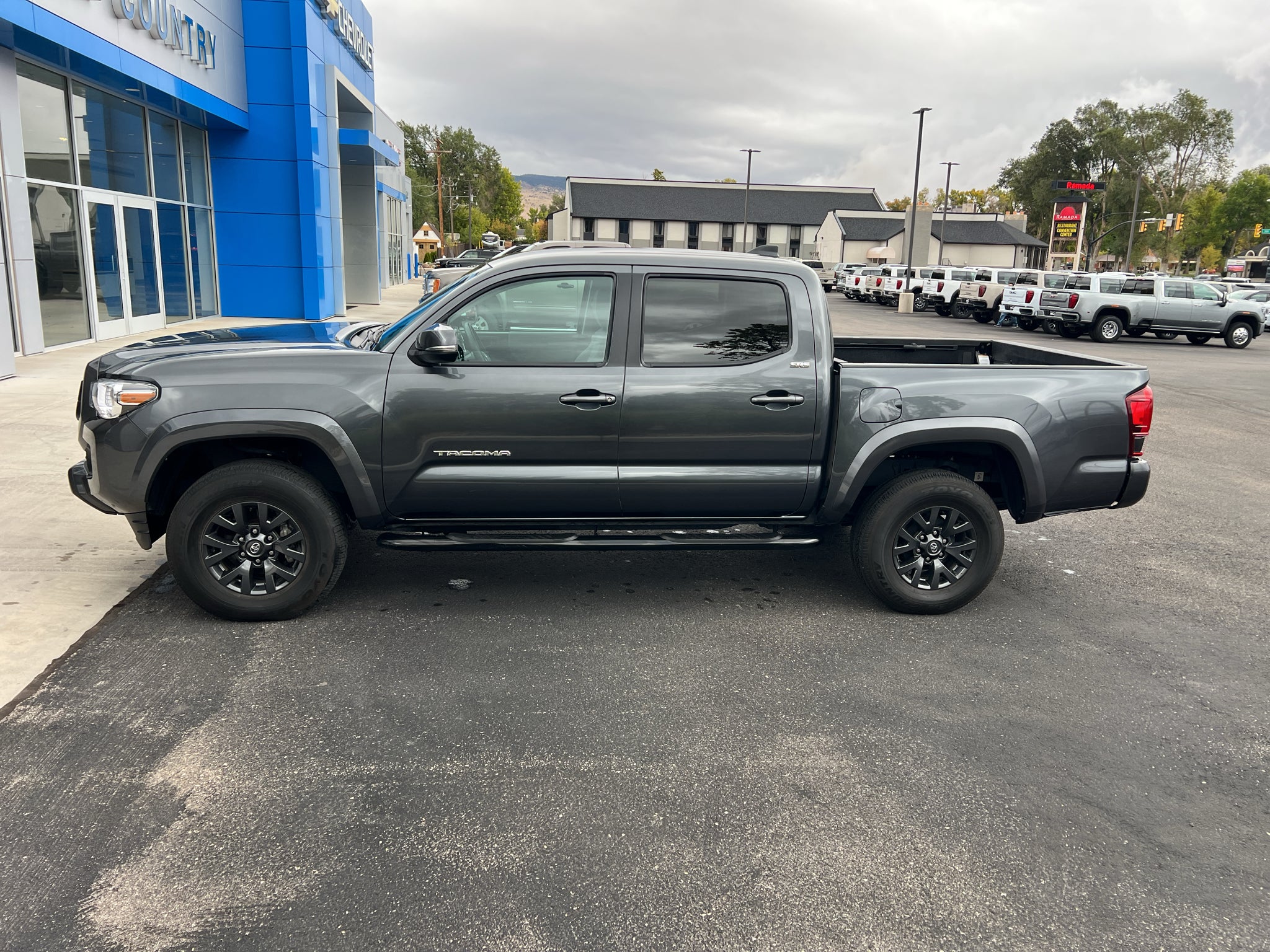 2022 Toyota Tacoma 4WD SR