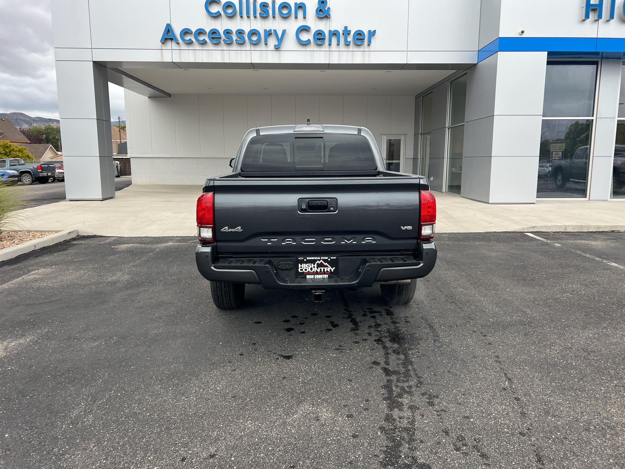 2022 Toyota Tacoma 4WD SR
