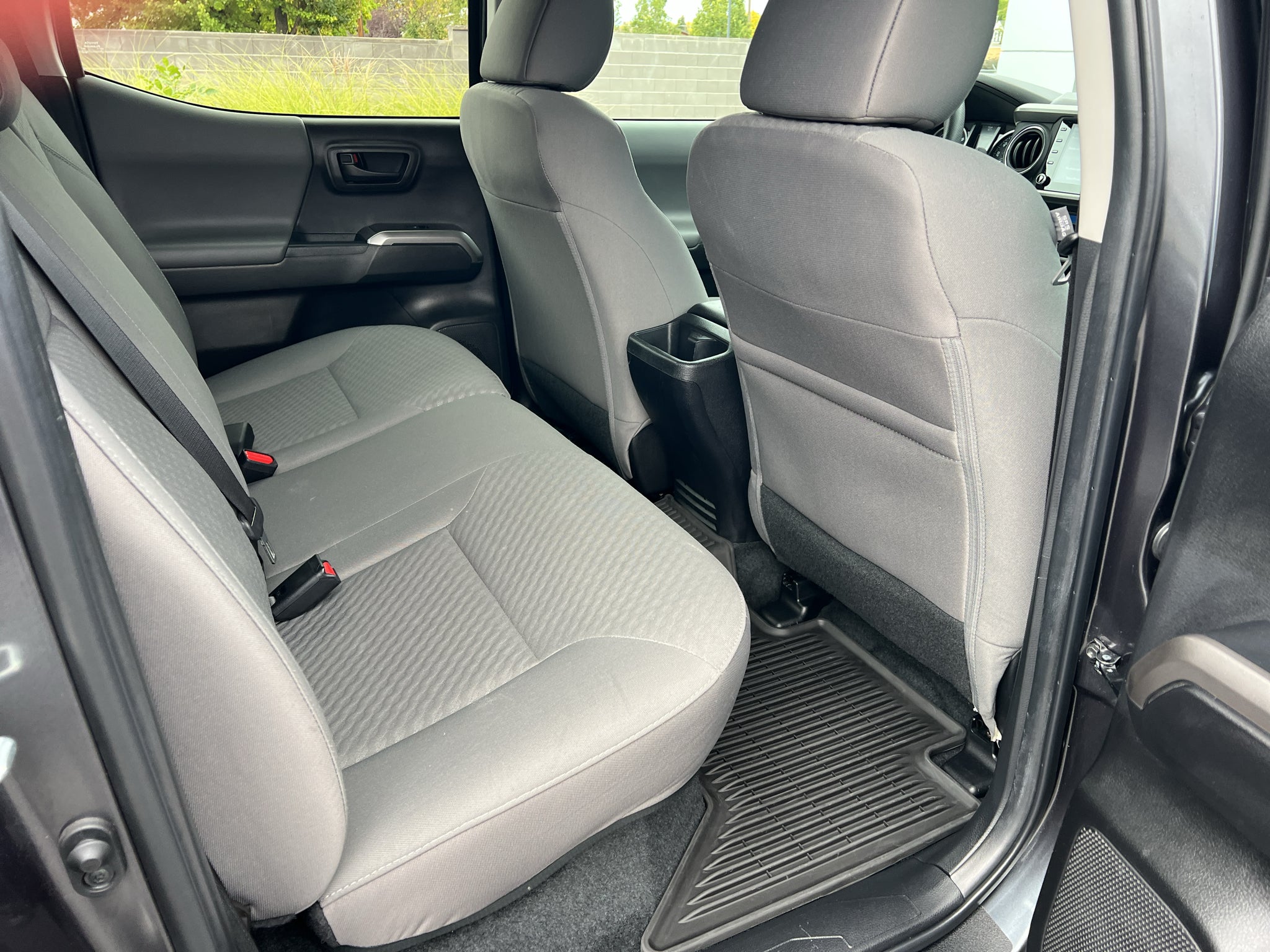 2022 Toyota Tacoma 4WD SR