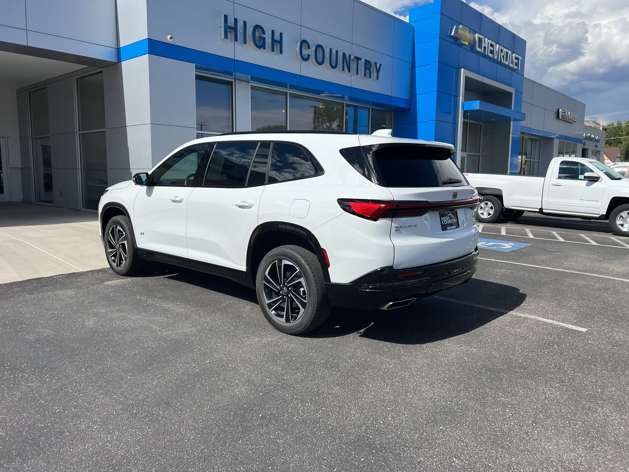 2026 Buick Enclave Sport Touring