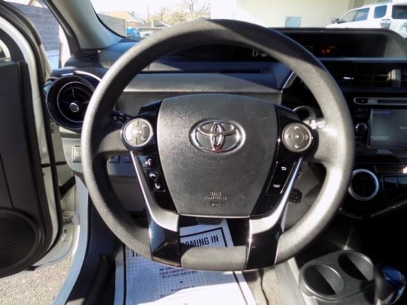 2019 Toyota Prius c L